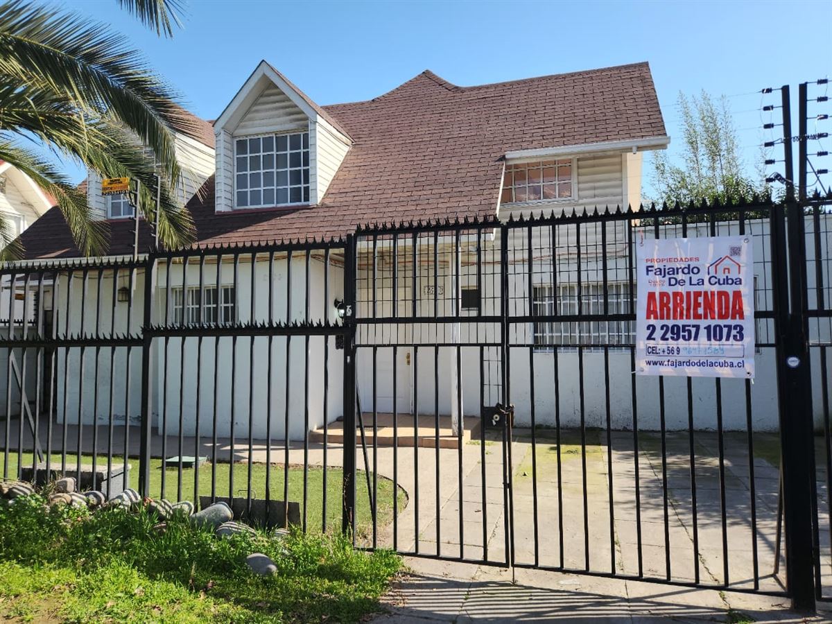 casa en arriendo en Peñalolén